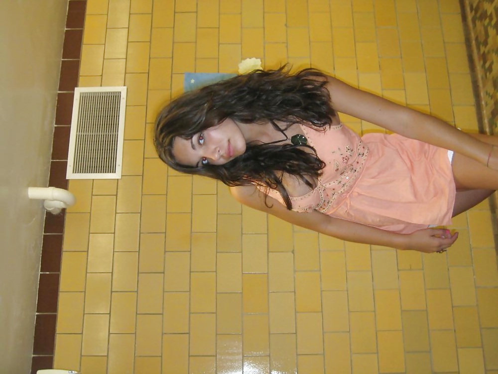Porn Pics gina slutty slut