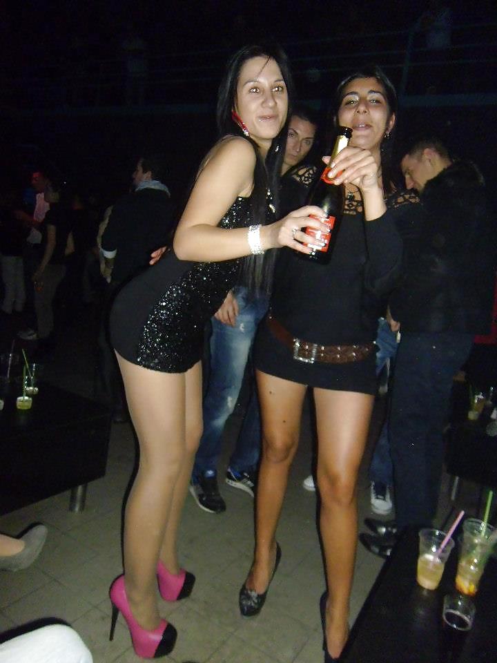 Porn Pics ALEXIA romanian prostitute in italy