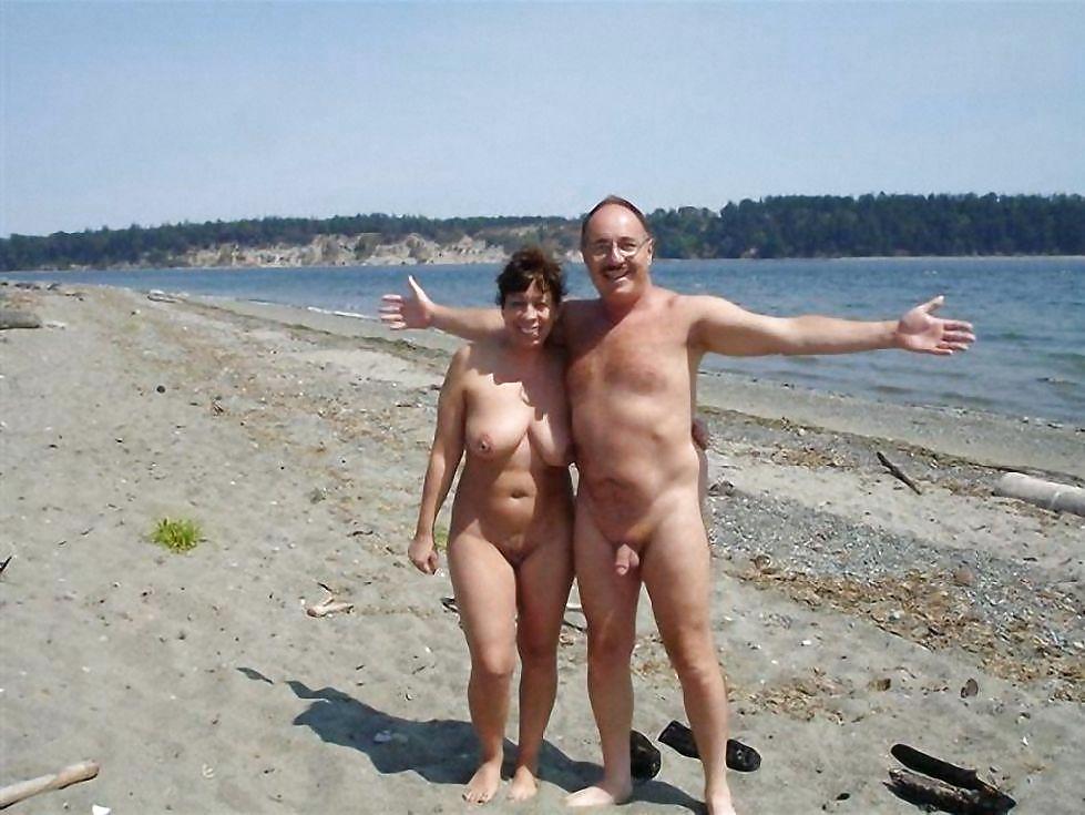 Porn Pics Beach Nudist girls 2