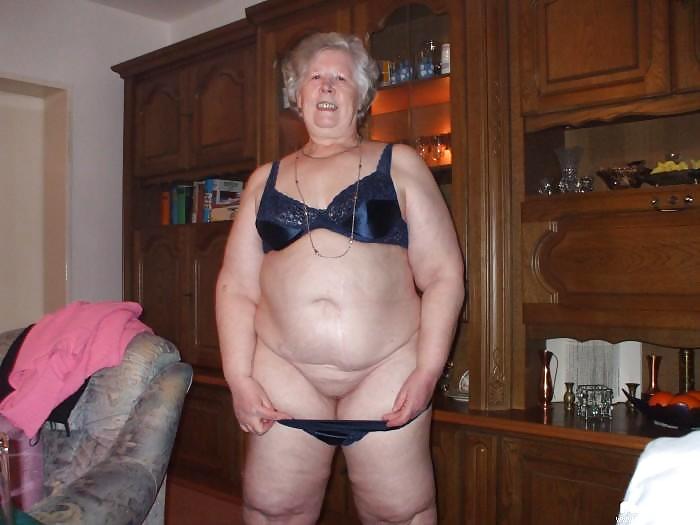 Porn Pics Grannies in lingerie