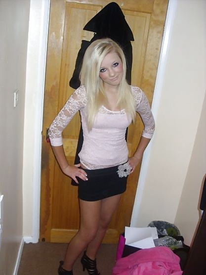 Porn Pics Guys, meet UK chav teen Kim