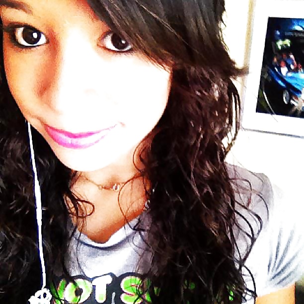 Porn Pics Melanie and Nicolle!