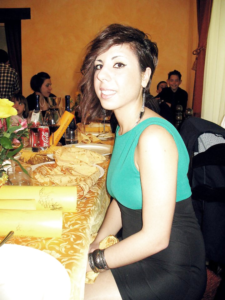Porn Pics jeune salope italienne
