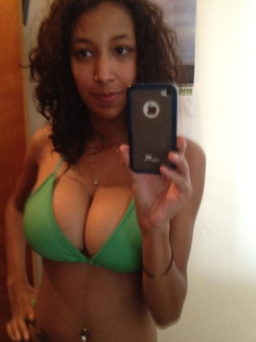 Hot Selfshots Vol - 7 - 444 Photos 