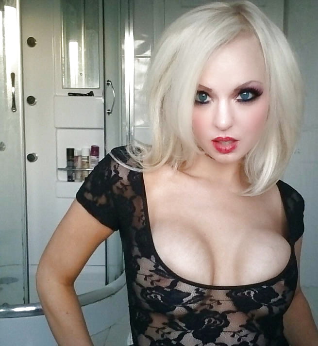 Porn Pics Big tits blonde