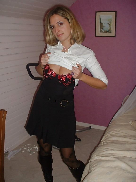 Porn Pics ALL AMATEUR - Here is MONIQUE