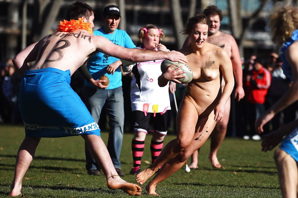 Only Few Brave Girls Have Played Nude Rugby With Men Pics Xh