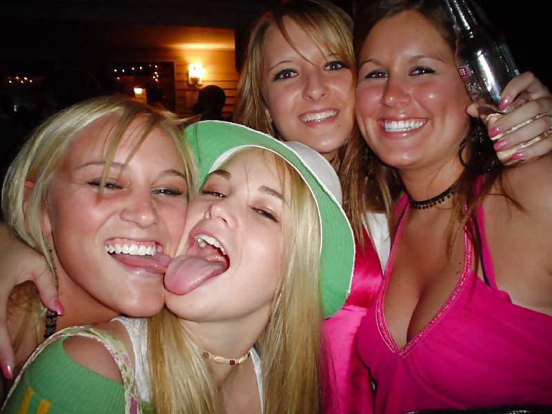 Porn Pics YOUNG WHITES BBC OWNED GIRLS AT CLUBS