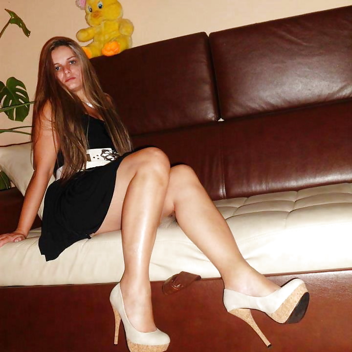 Porn Pics High heels babes