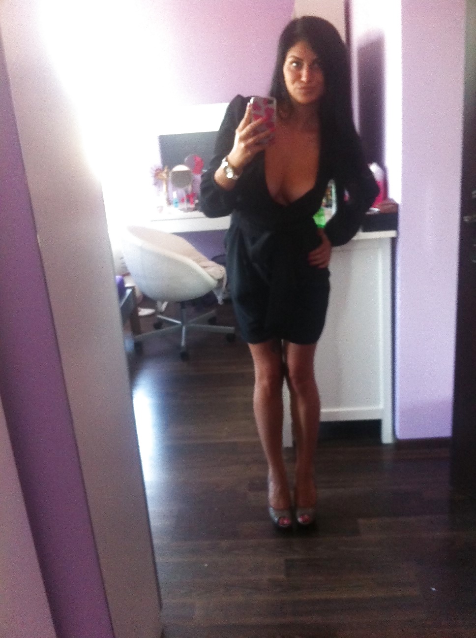 Porn Pics great cleavages beaux decolletes