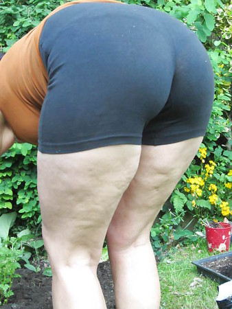 mature with sexy  cellulite