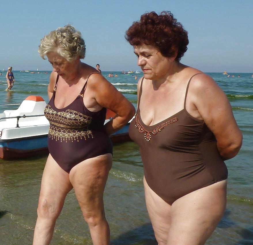 Porn Pics Grannies on beach
