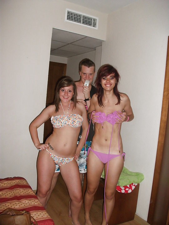 Porn Pics Faye Aston and her sexy friends hit Ibiza!!