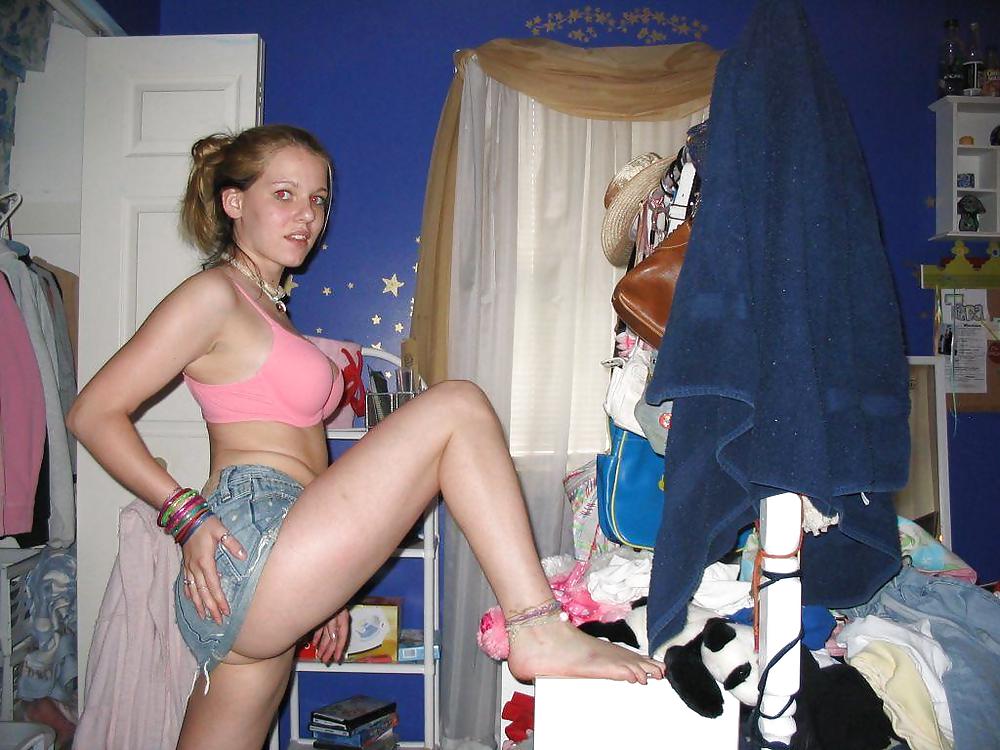 Porn Pics Hot teen posing