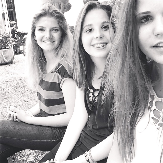 Porn Pics Diane & Her Friends