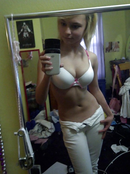 Porn Pics Rubia Tetoncita del barrio