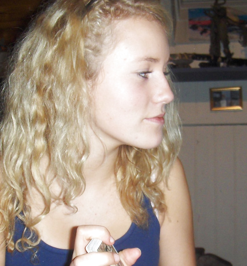 Porn Pics 43-Norwegian teens nude