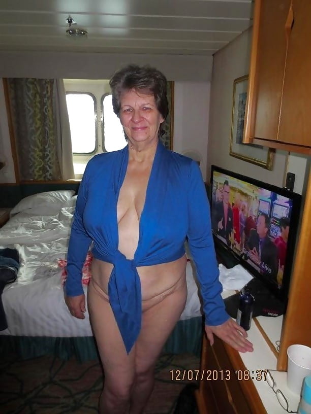 Porn Pics rijpe dames en oma's in lingerie