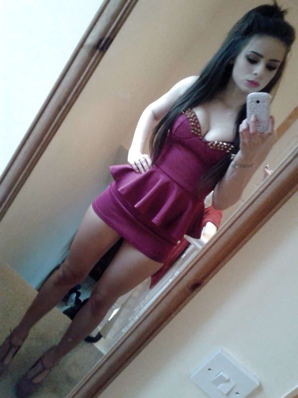 Slutty miniatures, nude ladies kissing a man