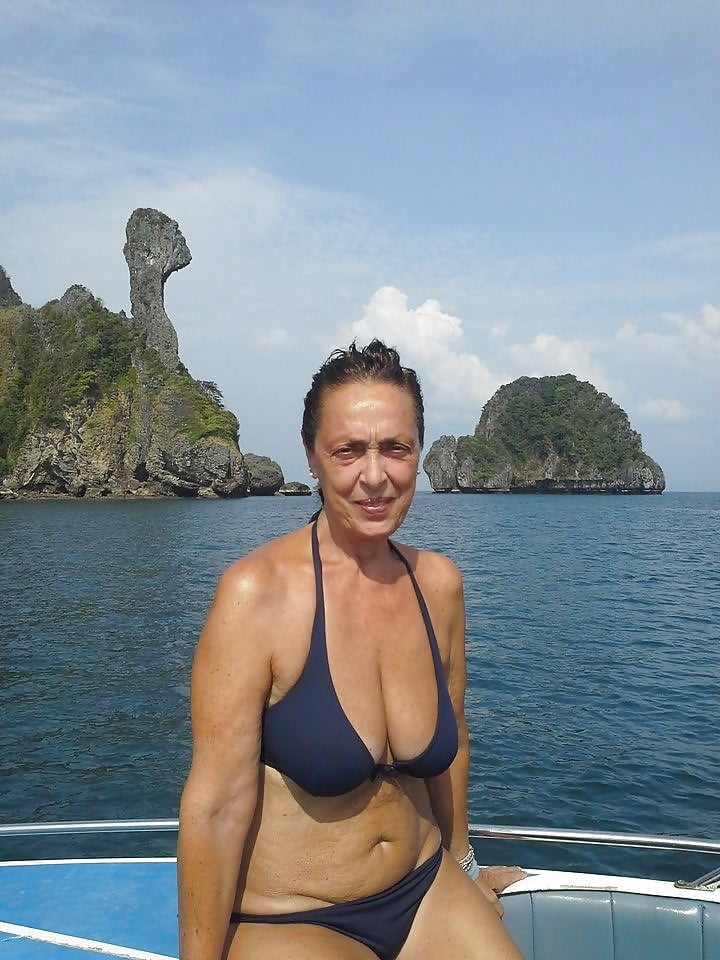 Porn Pics Nice Bikini Milfs&Teens