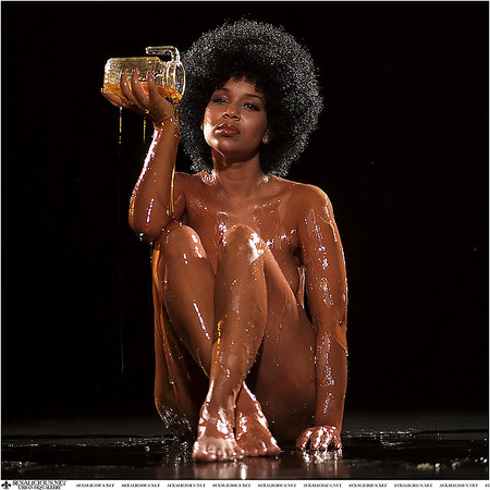 Naked pictures of lisa raye