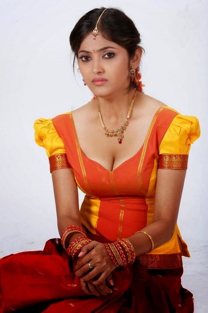 Hot and sexy tamil actress