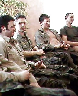 Porn Pics boys, soldiers and some other horny Guys
