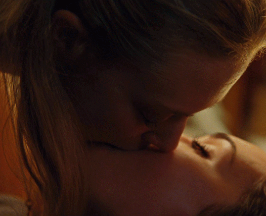 Megan Fox And Amanda Seyfried Jennifer S Body Lesbian Kiss Pics. 