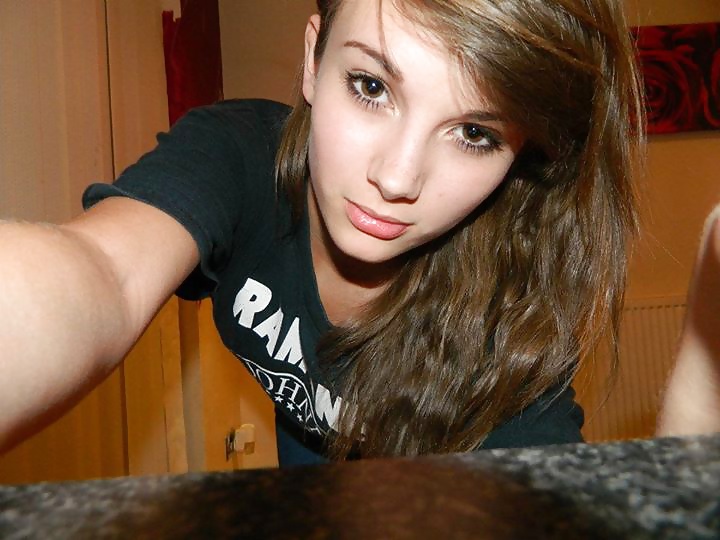 Porn Pics What would you do to this dirty teen
