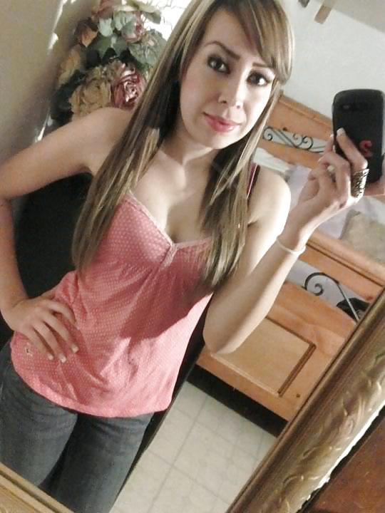 Porn Pics tight little blonde latina