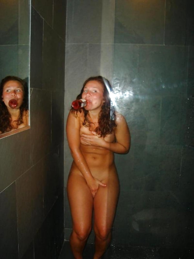 Porn Pics Suprise babe Nude GIRL 7