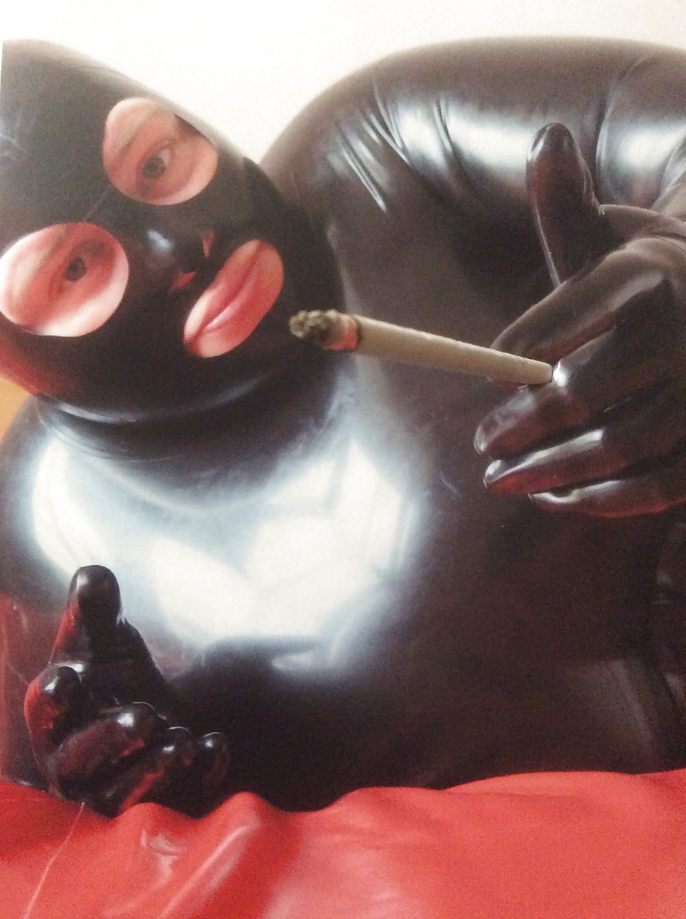 See And Save As Bbw Smoking In Latex Por