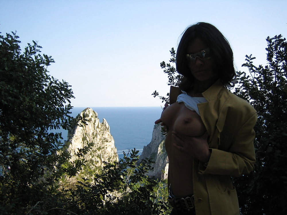 Porn Pics Sexy Posing Amateur Milf