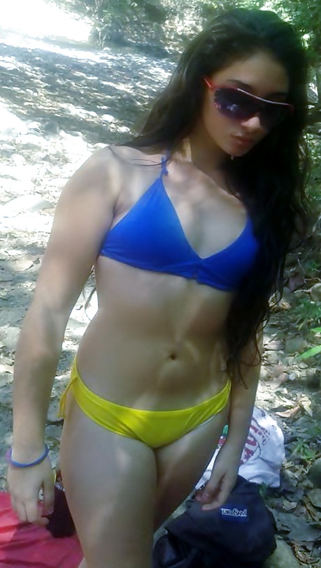 Porn Pics Young amateur latina whore in bikini (non nude)