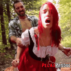 LIL RED RIDING SLUT COSPLAY FICKING OUTDOORS