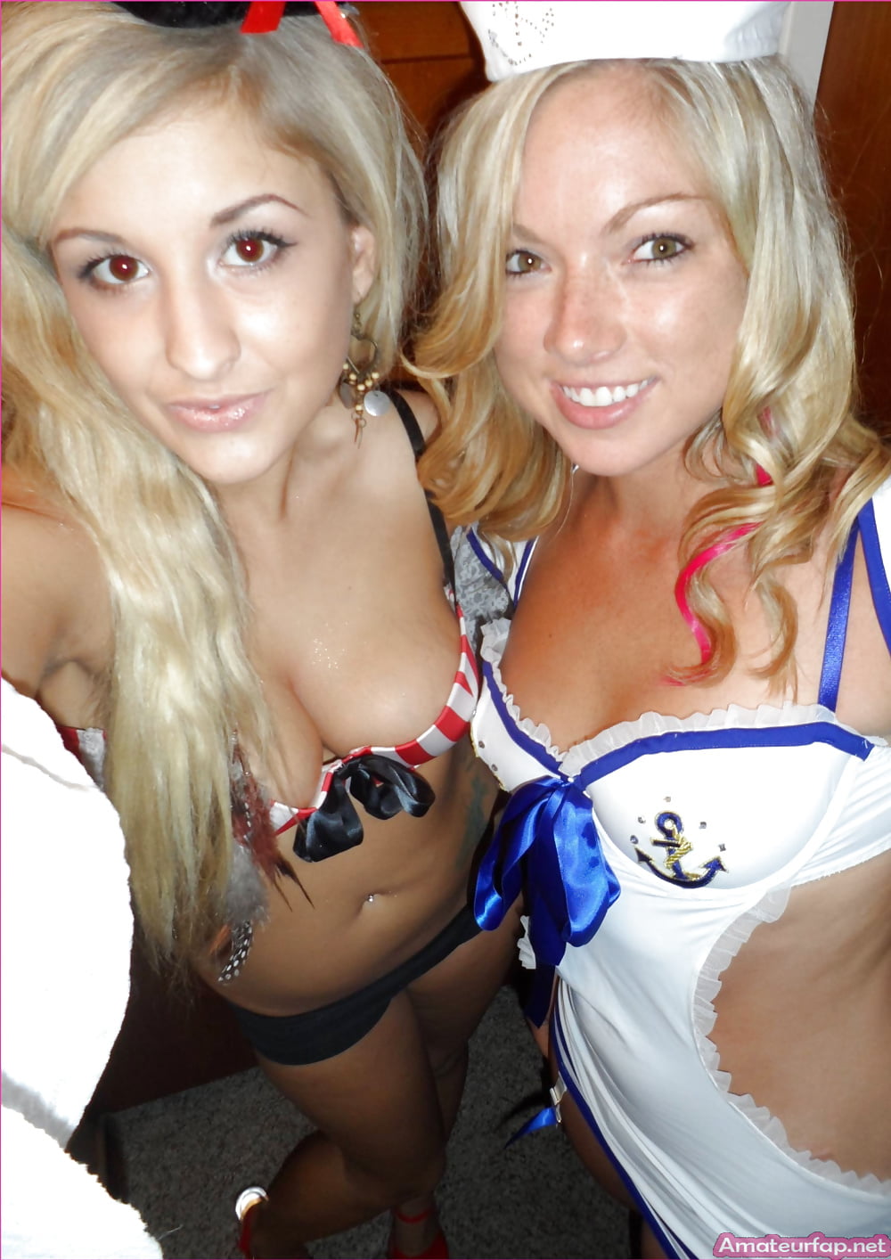 Porn Pics Amateur Teen Is Totally Crazy With Dildos