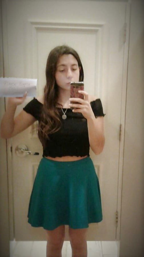 Porn Pics Roci Teasing