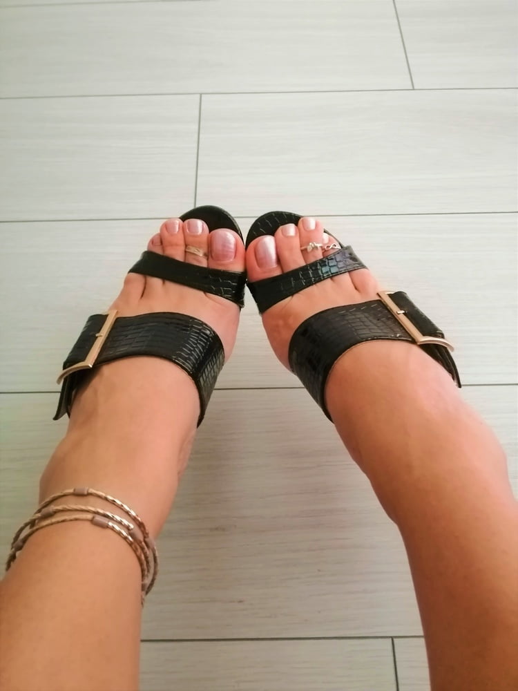Sexy Feet And Black Sandals 24 Pics Xhamster