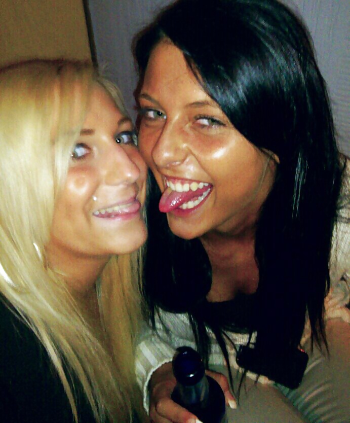 Porn Pics Some awesome cutie Friends!