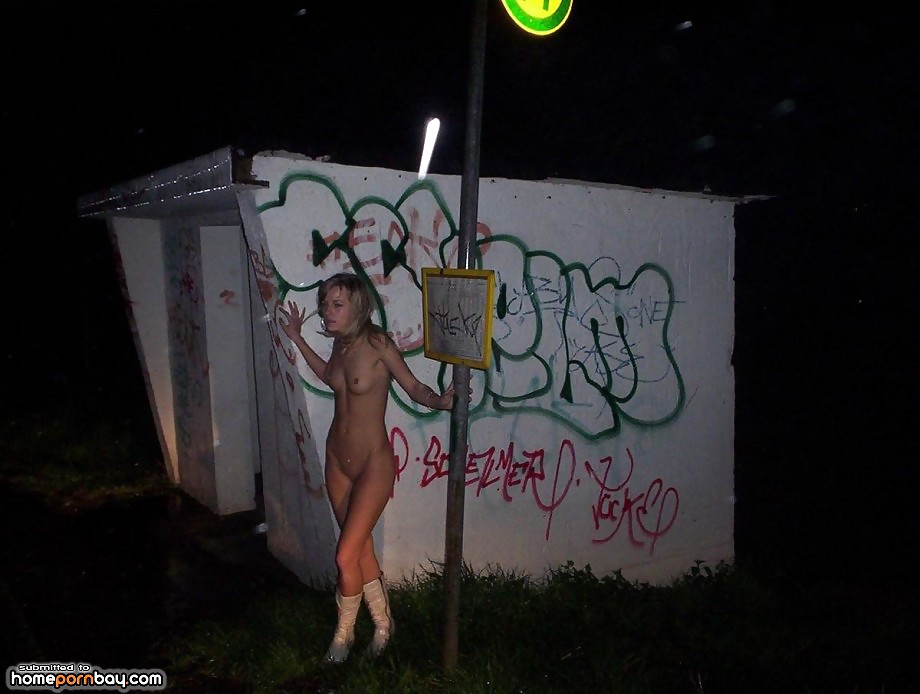 Porn Pics Nude in public places