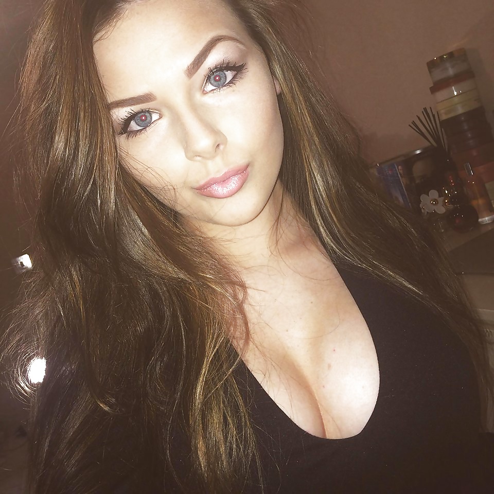 Porn Pics UK Facebook Teens - Megs, Lois & Isobel