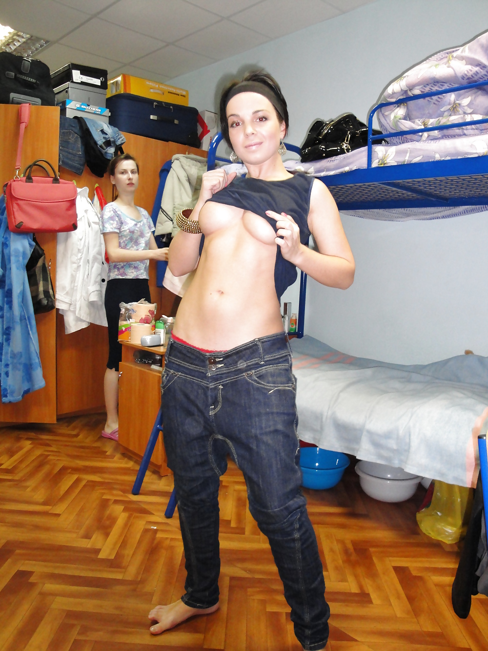 Porn Pics lovely brunette