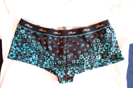 Unterwaesche meiner Freundin