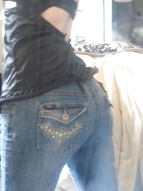 Porn Pics Hit me up on justdatehookup.com