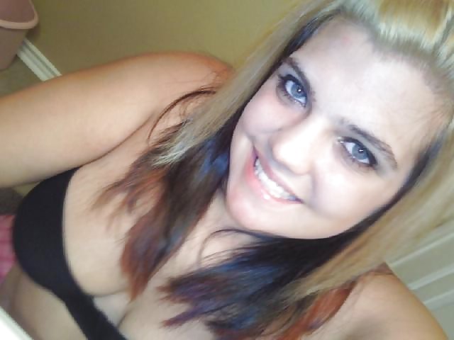 Porn Pics Busty Teen Shelby