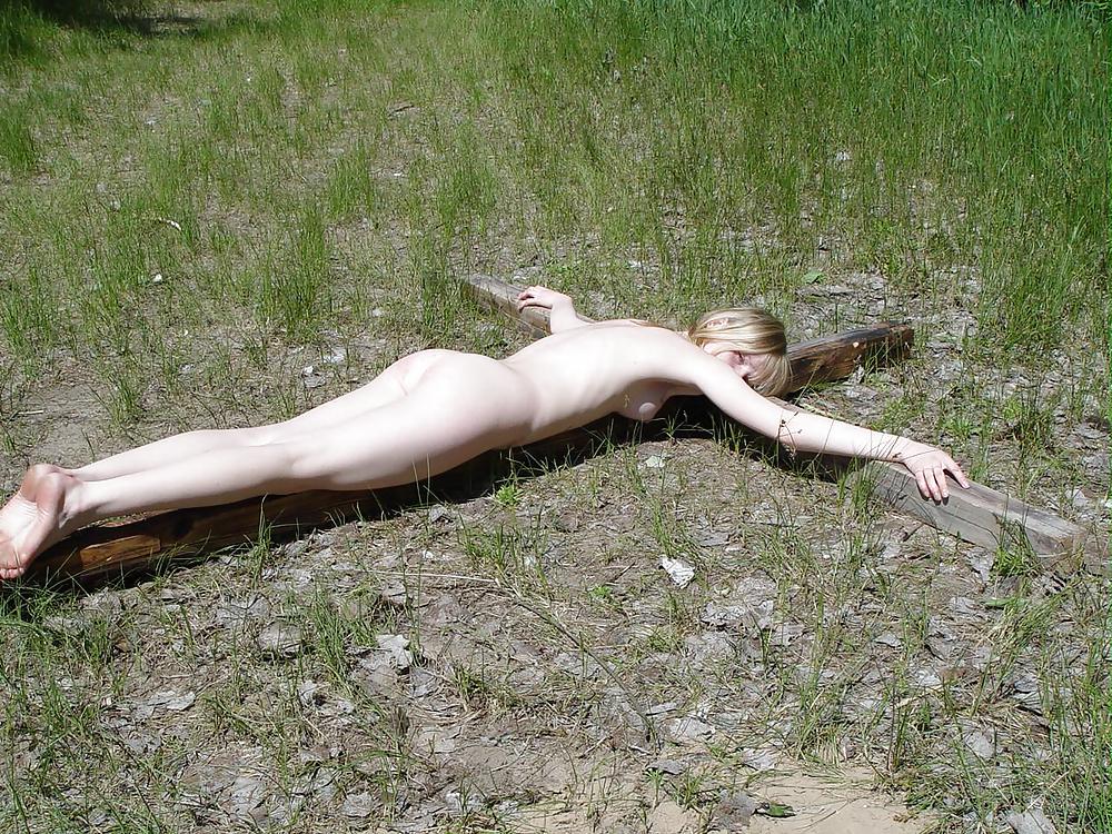 Porn Pics CROSSED - JENET
