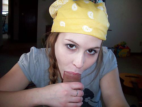 Porn Pics In girl's mouth