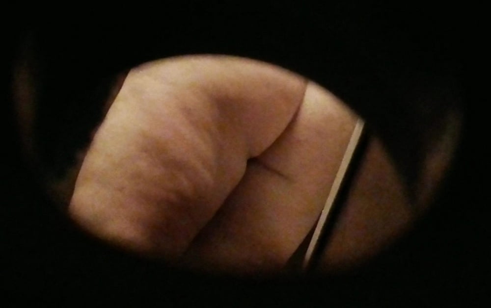 Porn Pics wife in bathroom