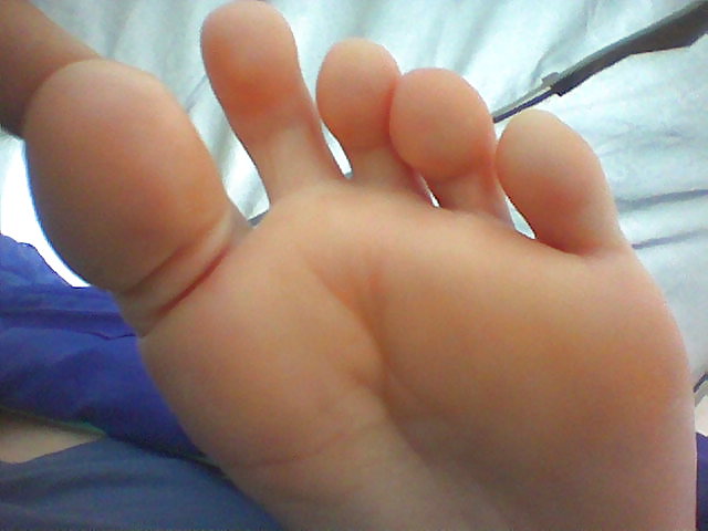 Porn Pics Lara 's Feet - Foot models nipples pale flexible toes soles
