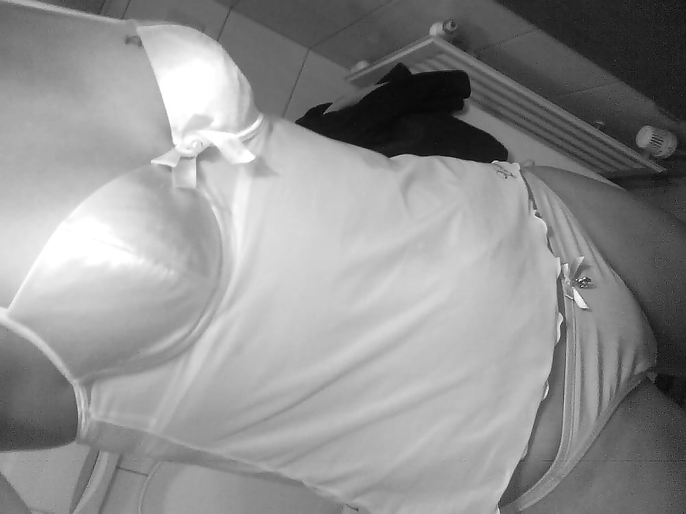 Porn Pics LAURA 23 Y LOVELY US SLUT